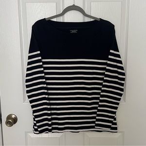 Black/white stripe long sleeve top
